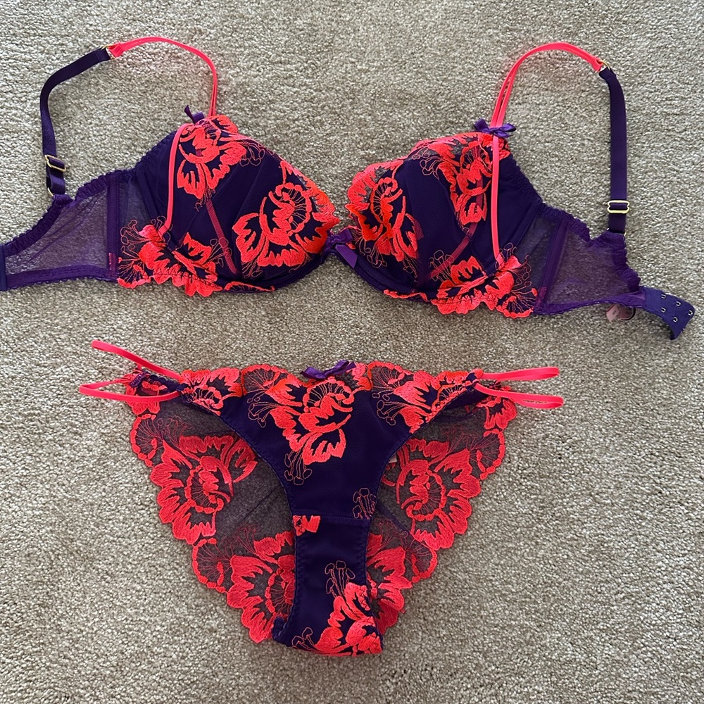Agent Provocateur Purple and Orange Lace Lingerie Set- 32D bra- SZE 3 brief